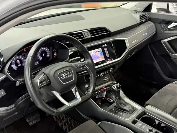 Audi Q3 2021