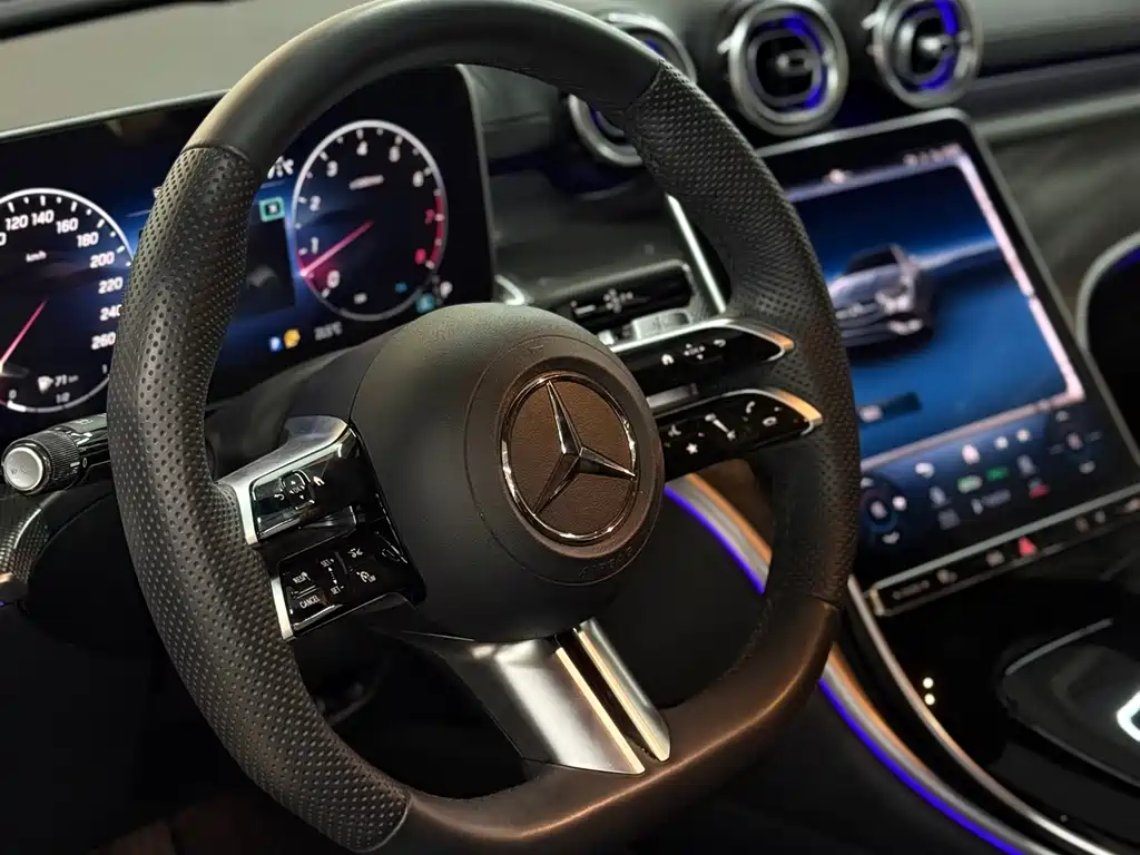 Mercedes-Benz C-Class 2024 — фото 17