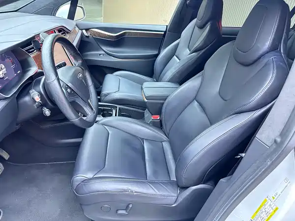 Tesla Model X 2017