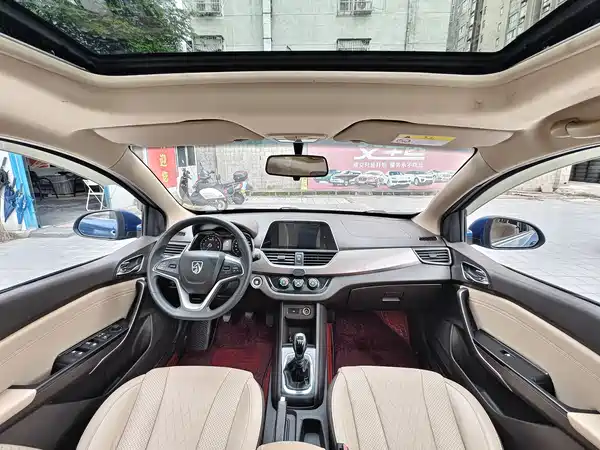 Baojun 310W 2017