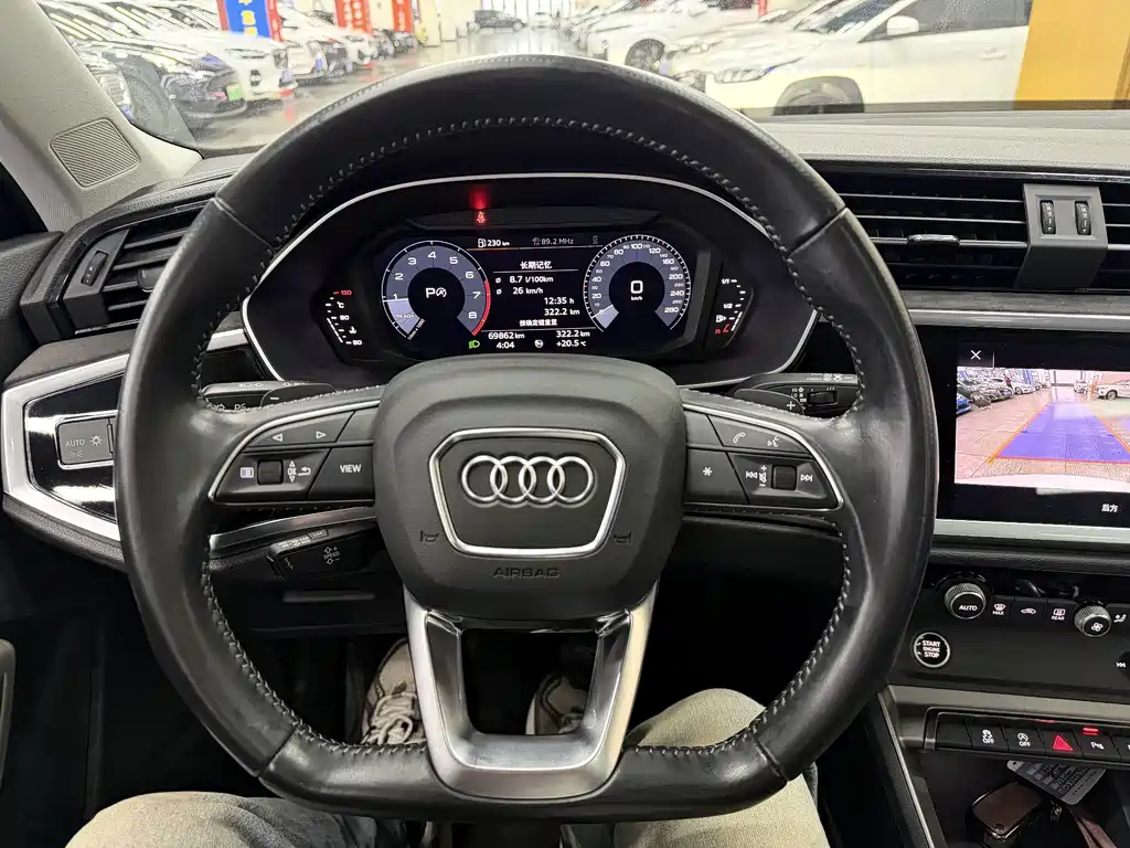 Audi Q3 2021