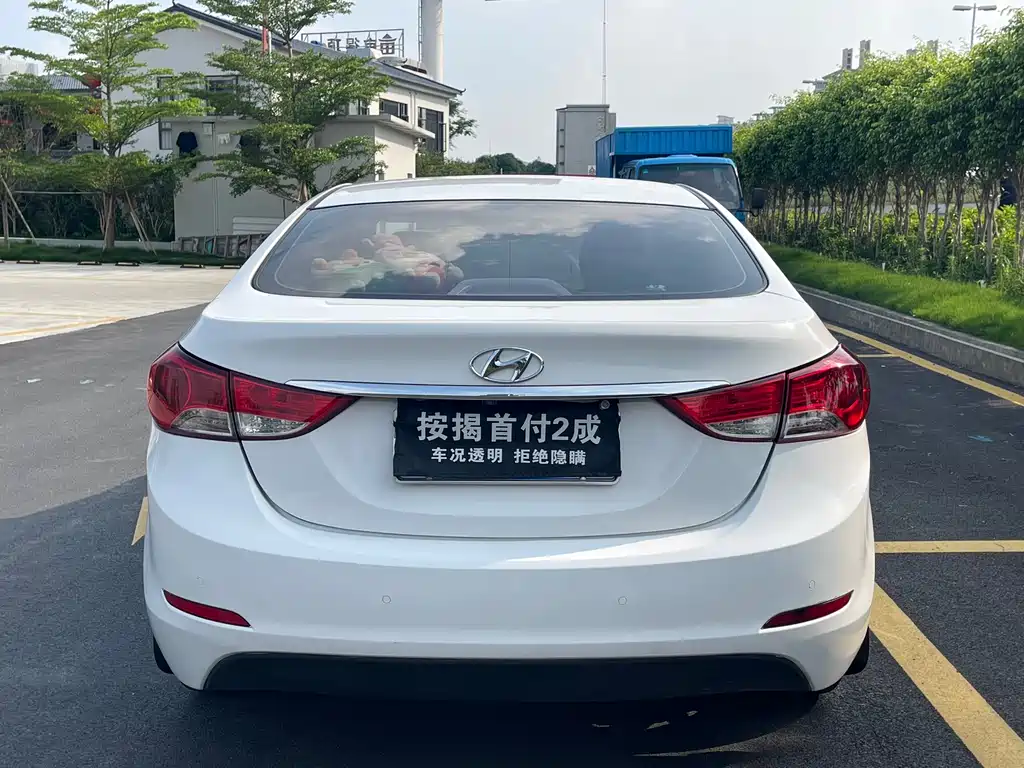 Hyundai Elantra Langdong 2015 — фото 6