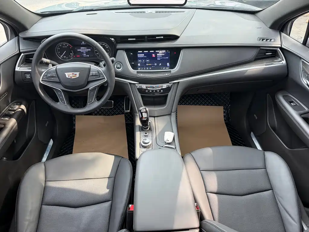 Cadillac XT5 2022 — фото 16