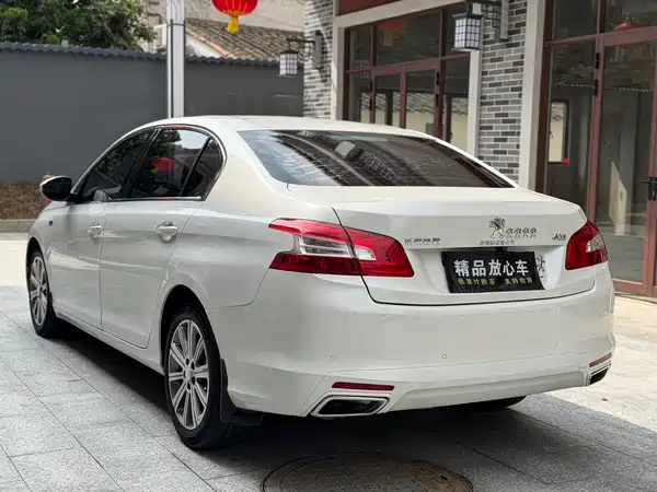 Peugeot 408 2016