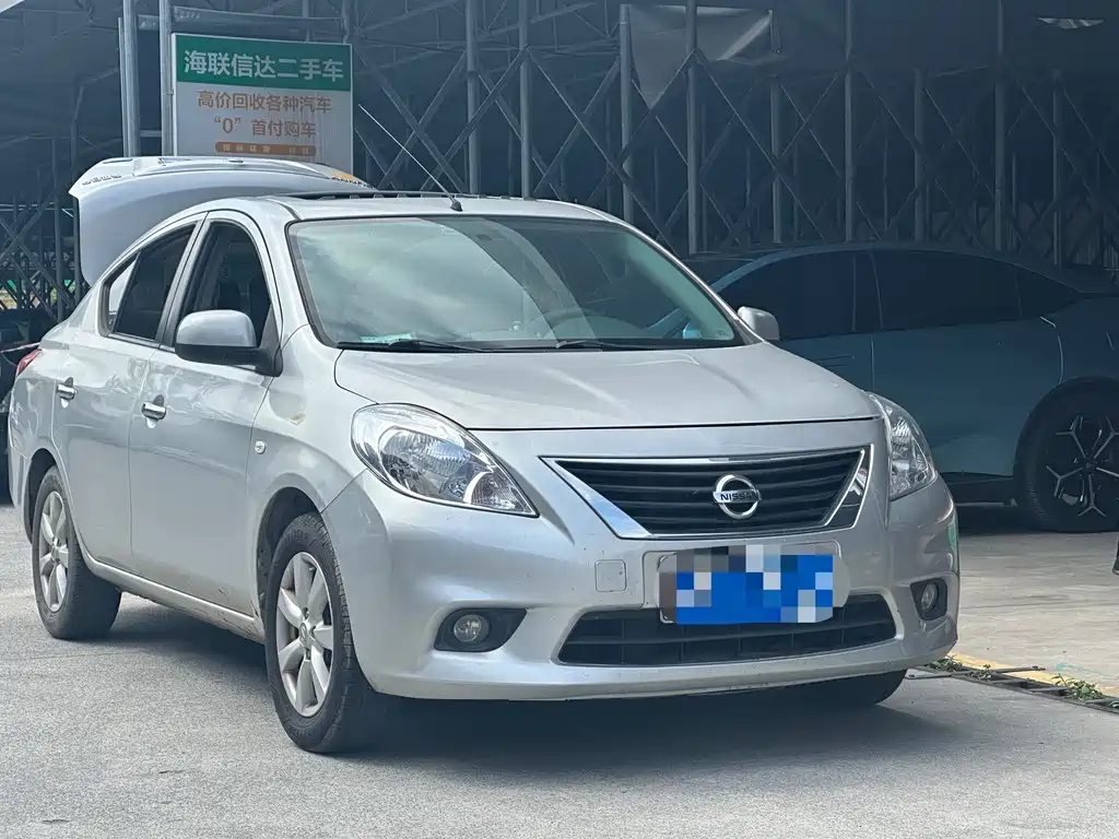 Nissan Sunny 2011 — фото 3