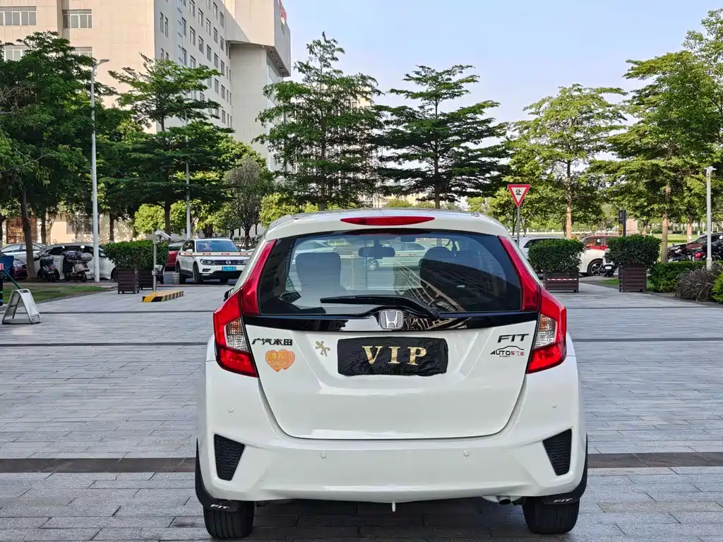 Honda Fit 2016 — фото 15