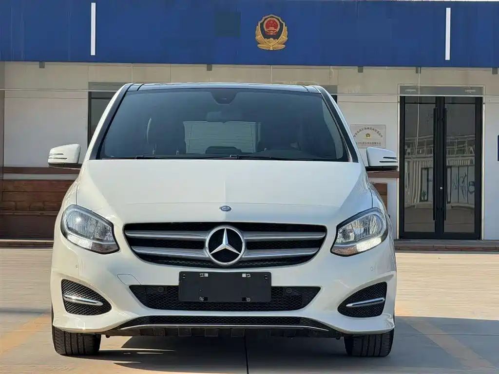 Mercedes-Benz B-Class 2016 — фото 2