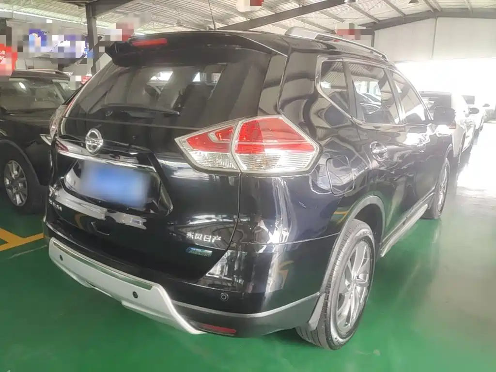 Nissan X-Trail 2015