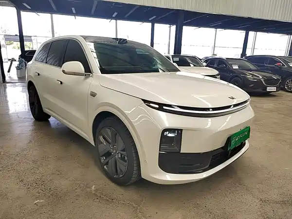 Li Auto L6 2024