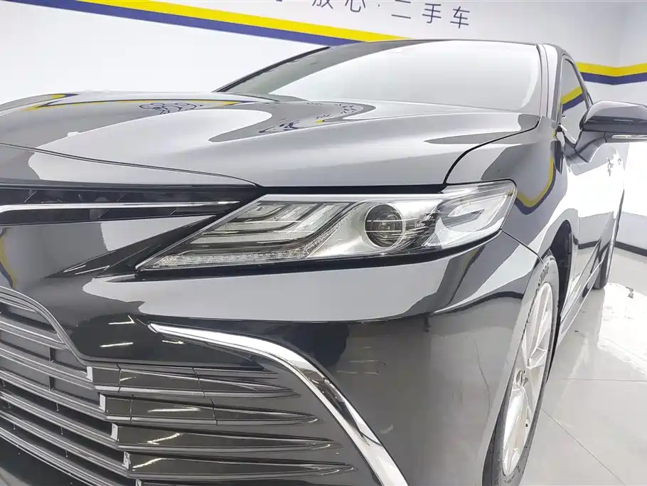 Toyota Camry 2021 — фото 5