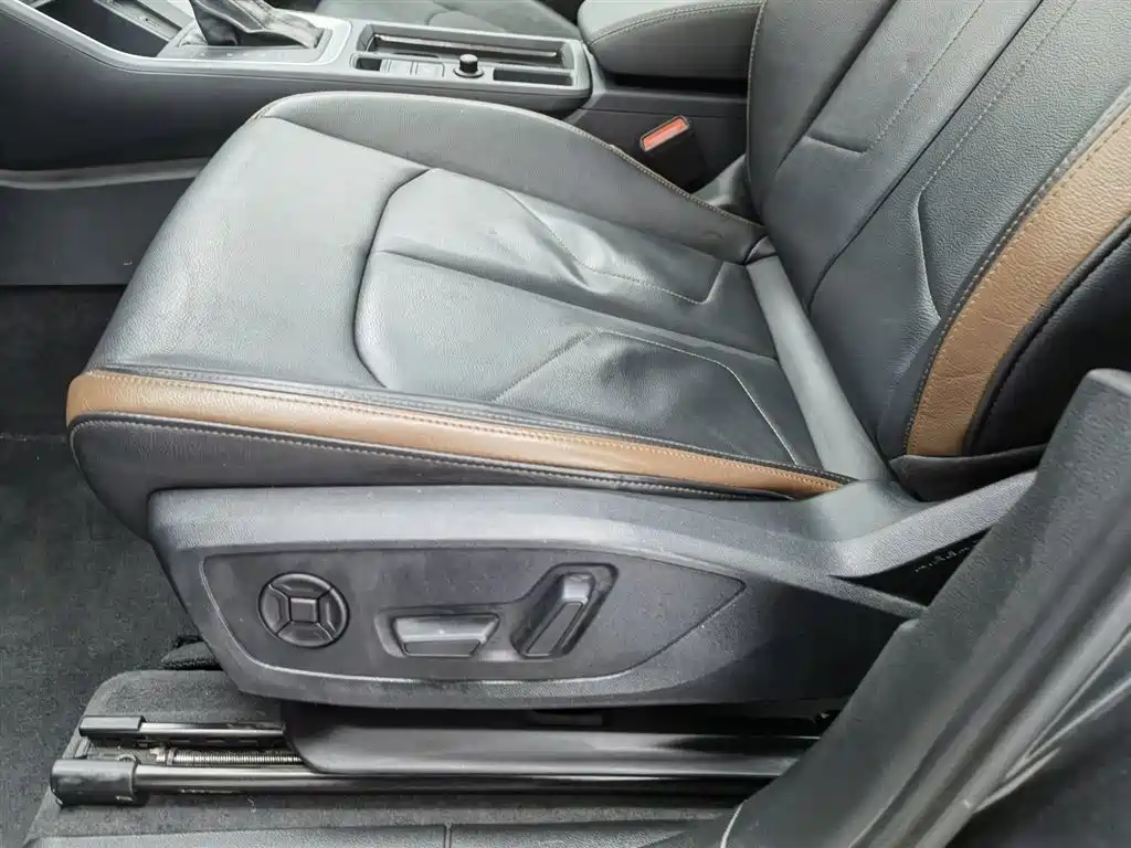 Audi Q3 2020 — фото 20