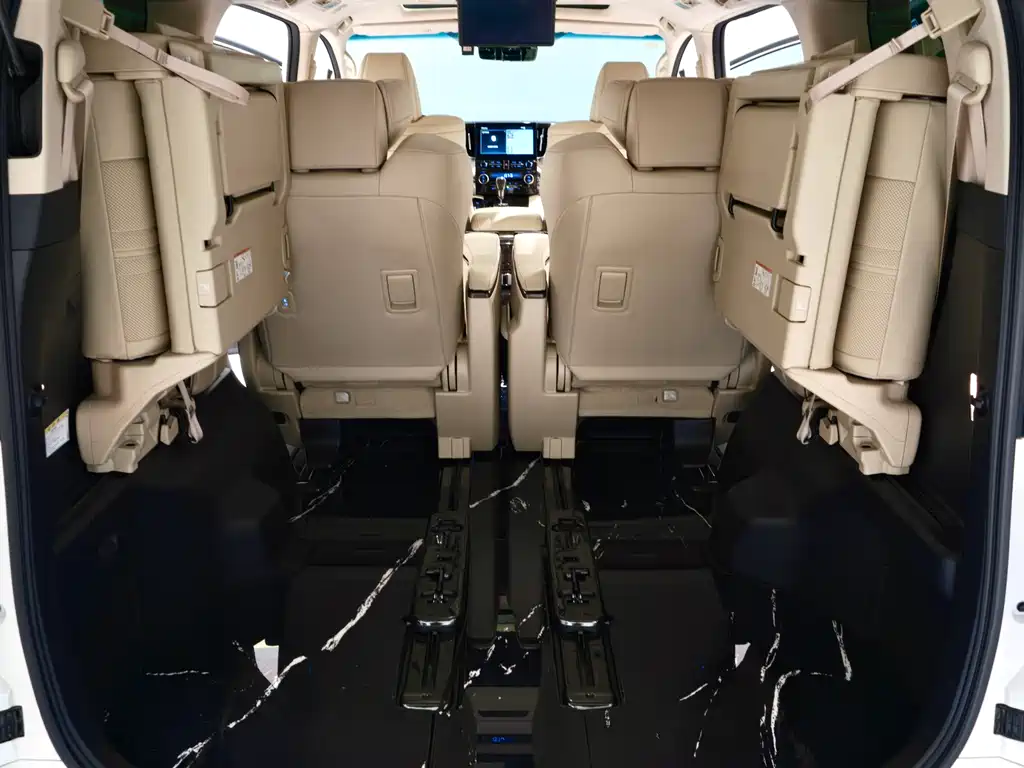 Toyota Vellfire 2021 — фото 15