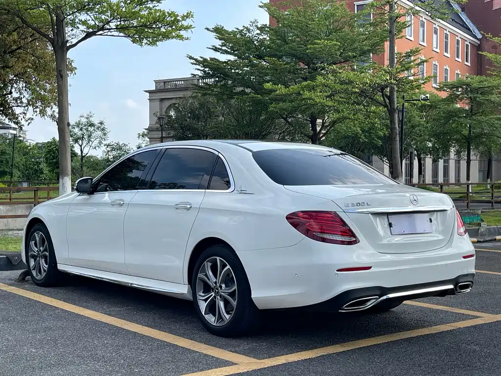 Mercedes-Benz E-Class 2020 — фото 6