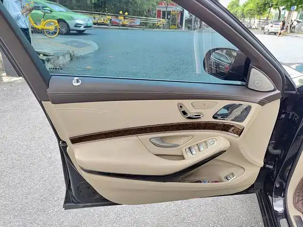 Mercedes-Benz S-Class 2015