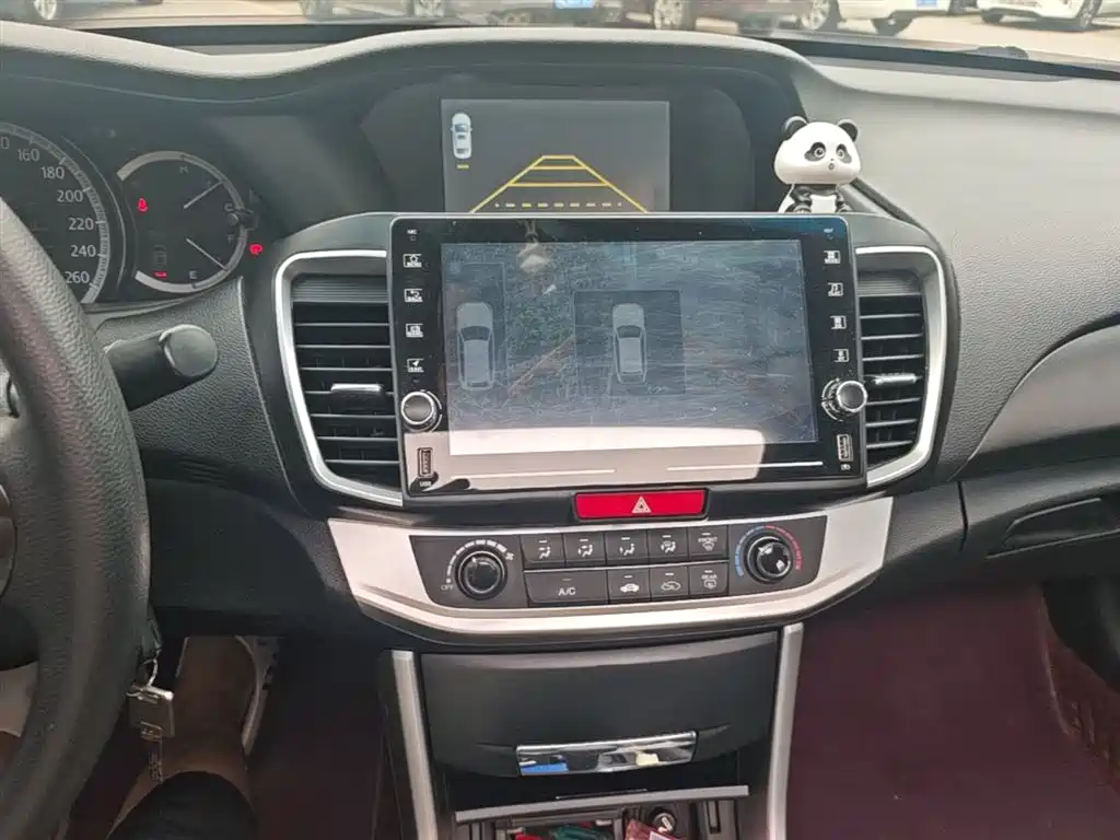 Honda Accord 2015 — фото 13