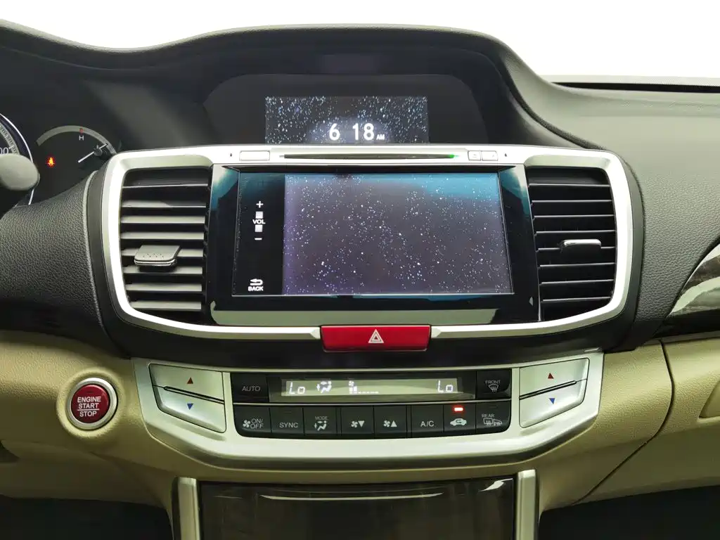 Honda Accord 2014 — фото 12