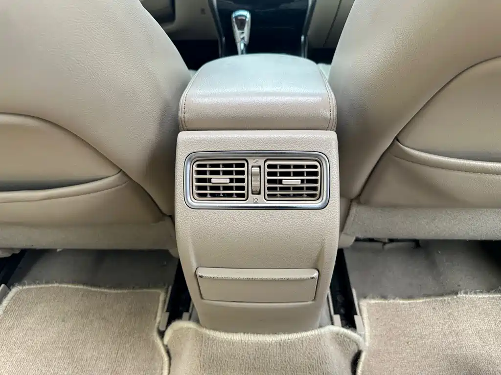 Nissan Teana 2015 — фото 16