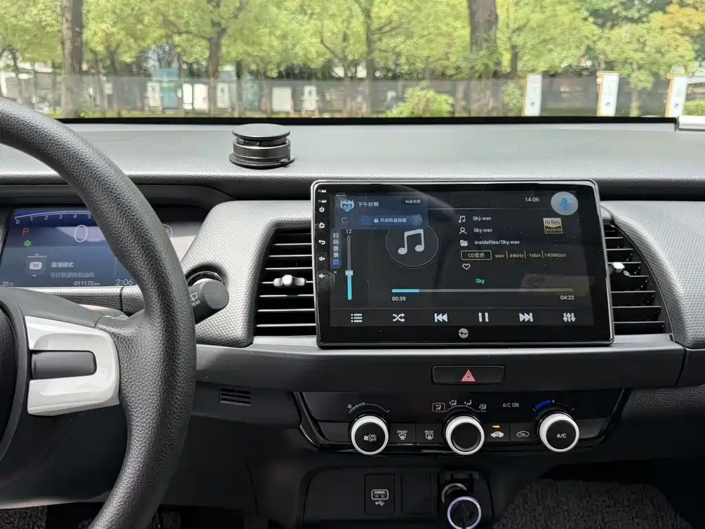 Honda Fit 2024 — фото 15