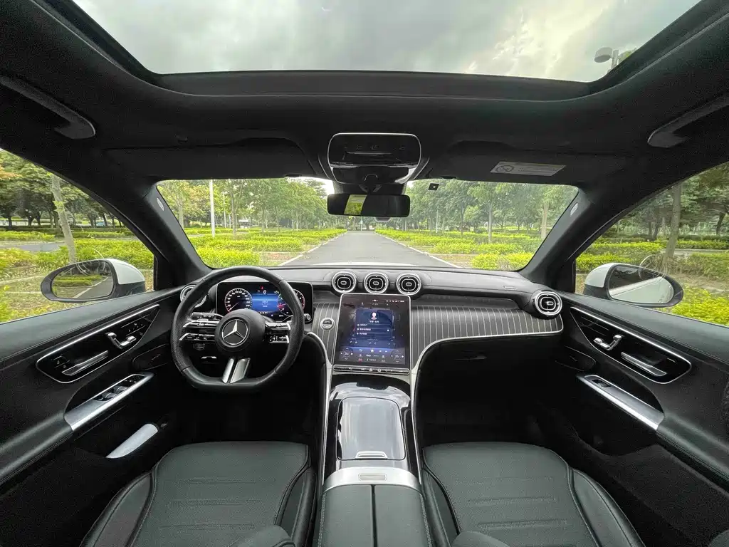 Mercedes-Benz GLC 2023