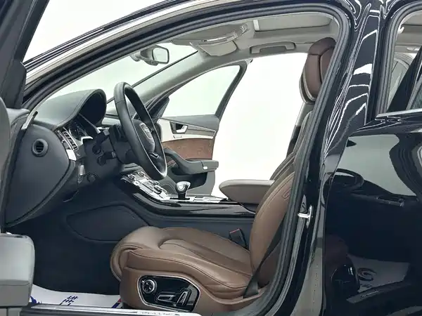 Audi A8 2014