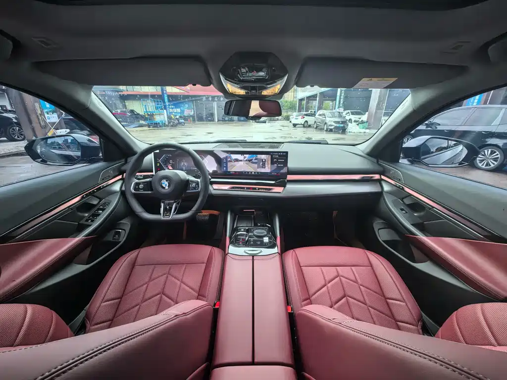 BMW 5 Series 2025