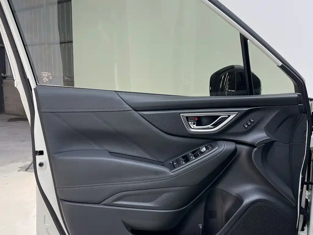 Subaru Forester 2020 — фото 11