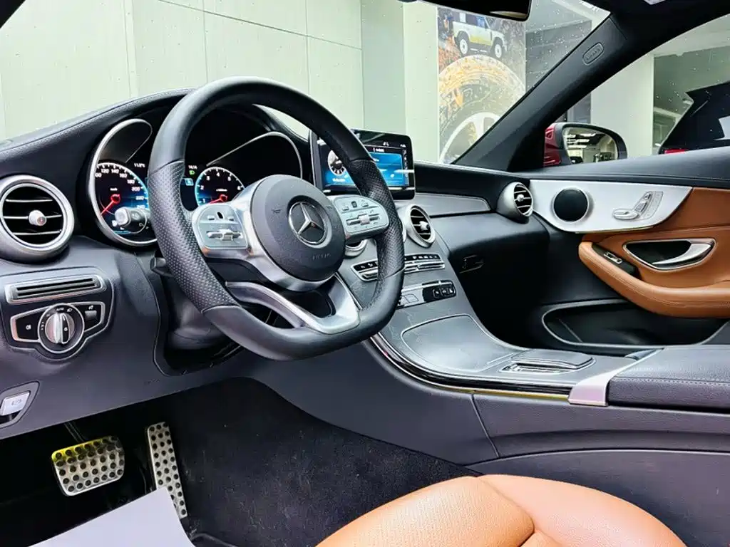 Mercedes-Benz C-Class 2019 — фото 17
