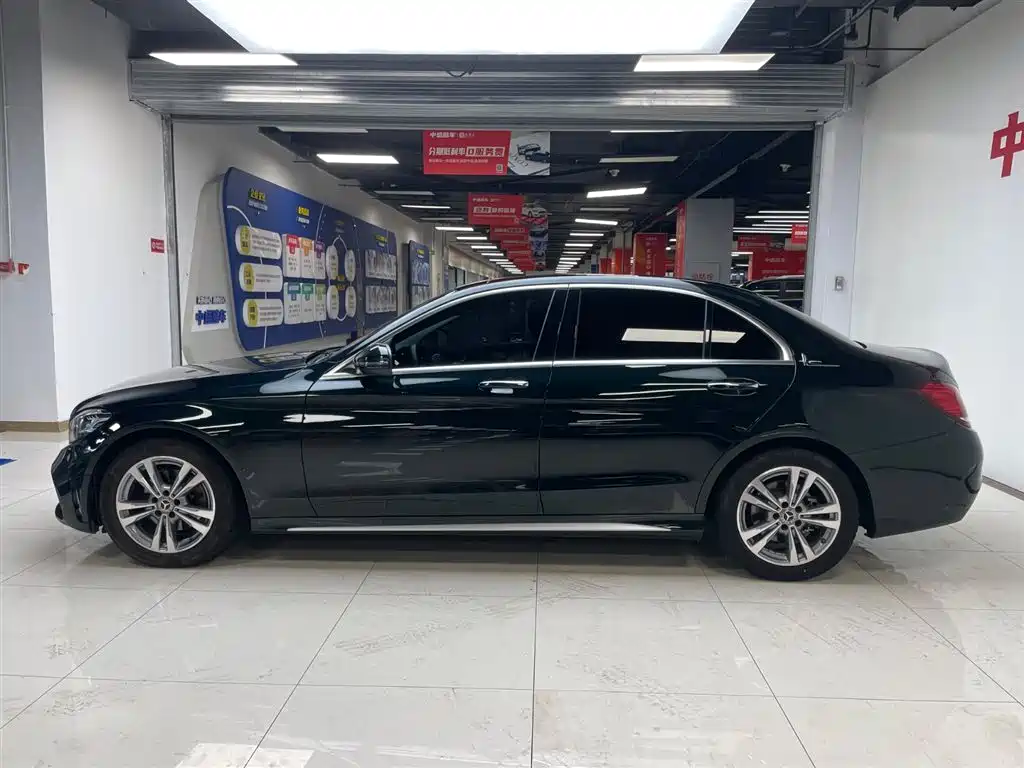Mercedes-Benz C-Class 2021