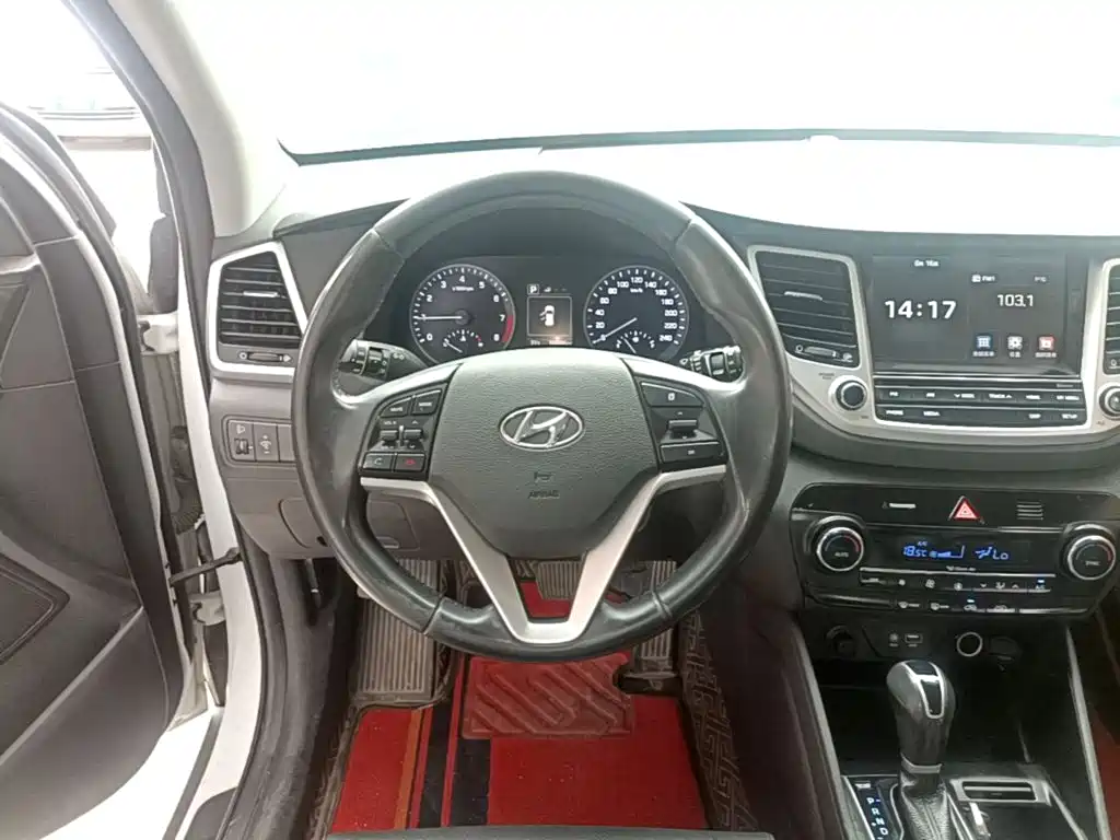 Hyundai Tucson 2016 — фото 11