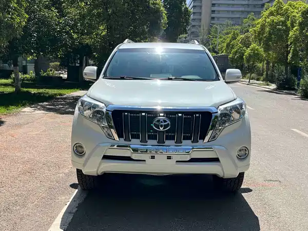 Toyota Prado 2016