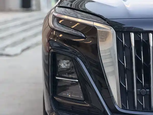 Hongqi HS3 2024