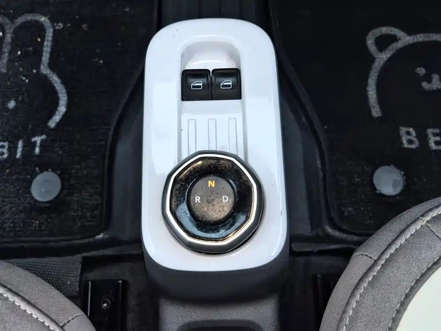 Geely Galaxy Panda 2025 — фото 16
