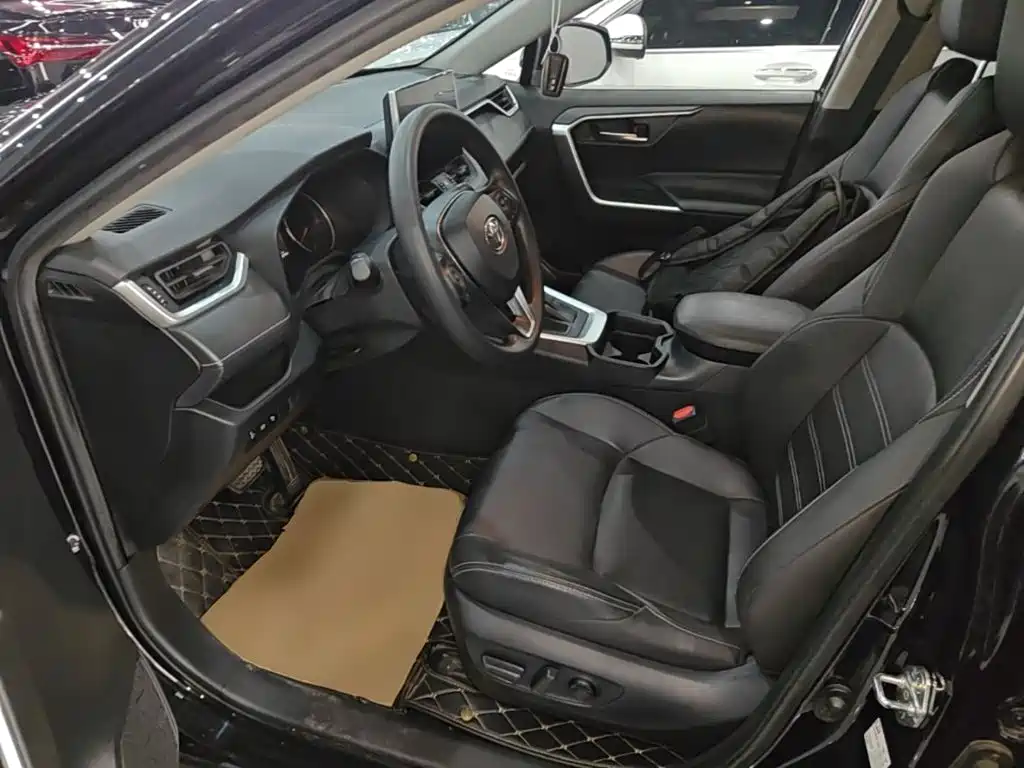 Toyota Wildlander 2020 — фото 15