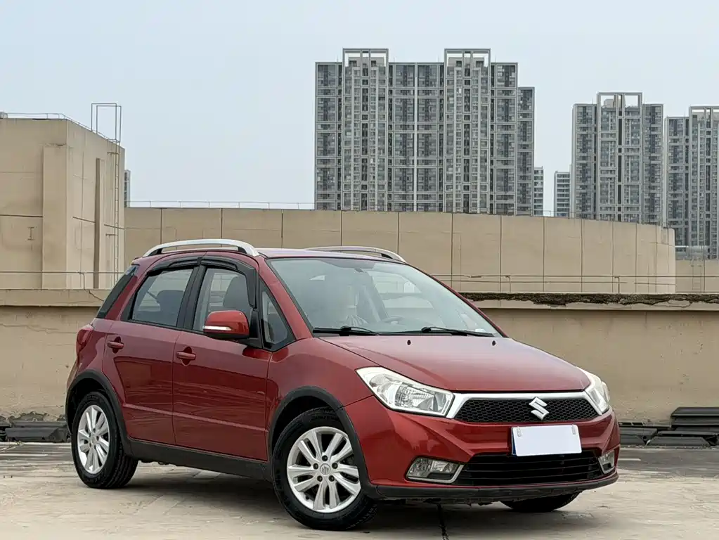 Suzuki SX4 2014 — фото 3
