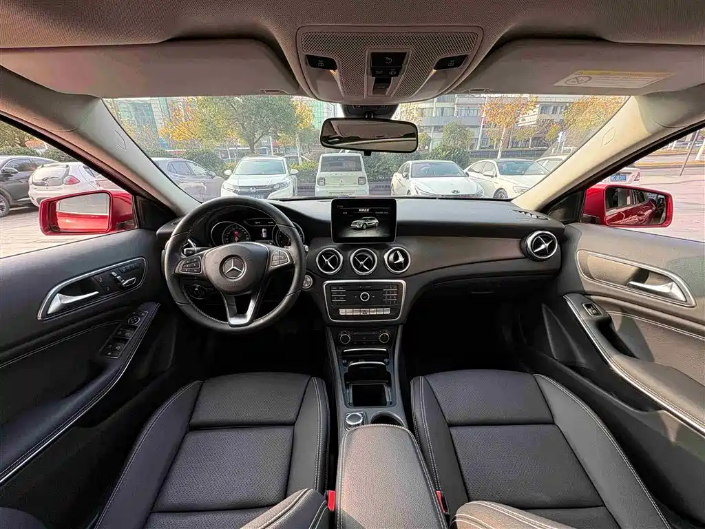 Mercedes-Benz GLA 2017 — фото 9