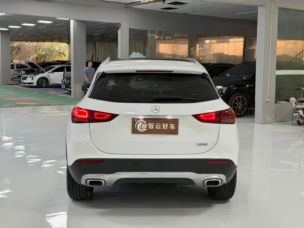 Mercedes-Benz GLA 2023 — фото 8