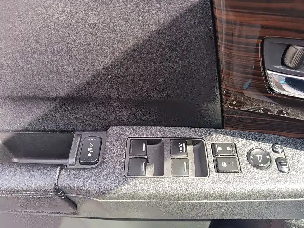 Honda Odyssey 2020 — фото 16