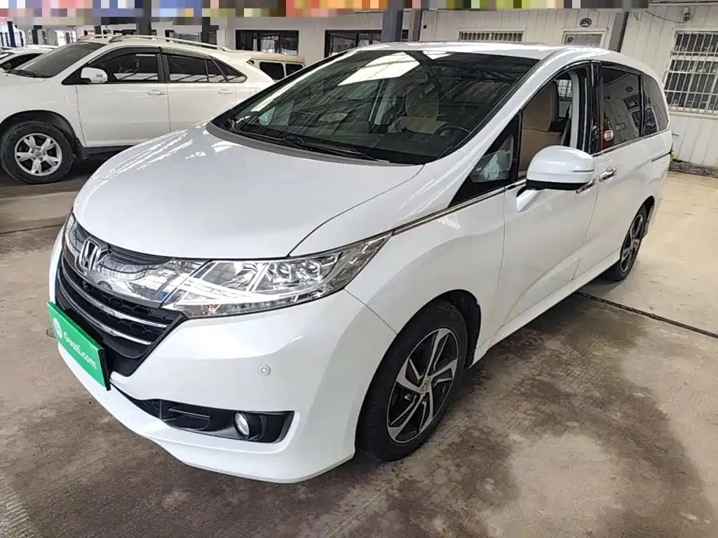 Honda Odyssey 2016 — фото 2