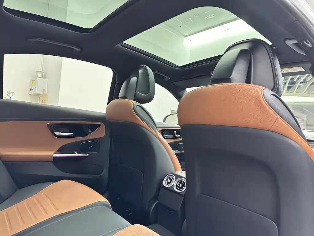 Mercedes-Benz C-Class 2022 — фото 14