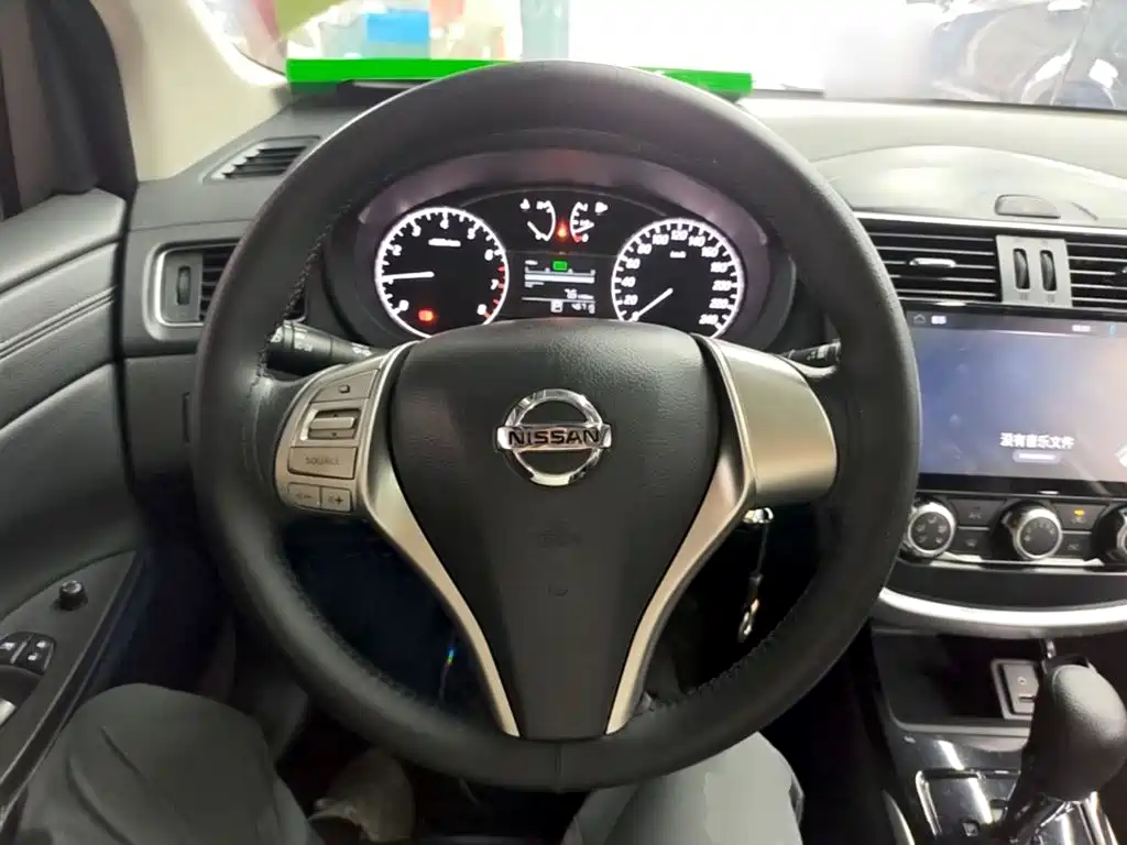 Nissan Tiida 2019 — фото 11