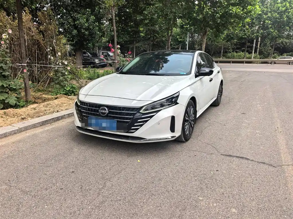 Nissan Teana 2023 — фото 1
