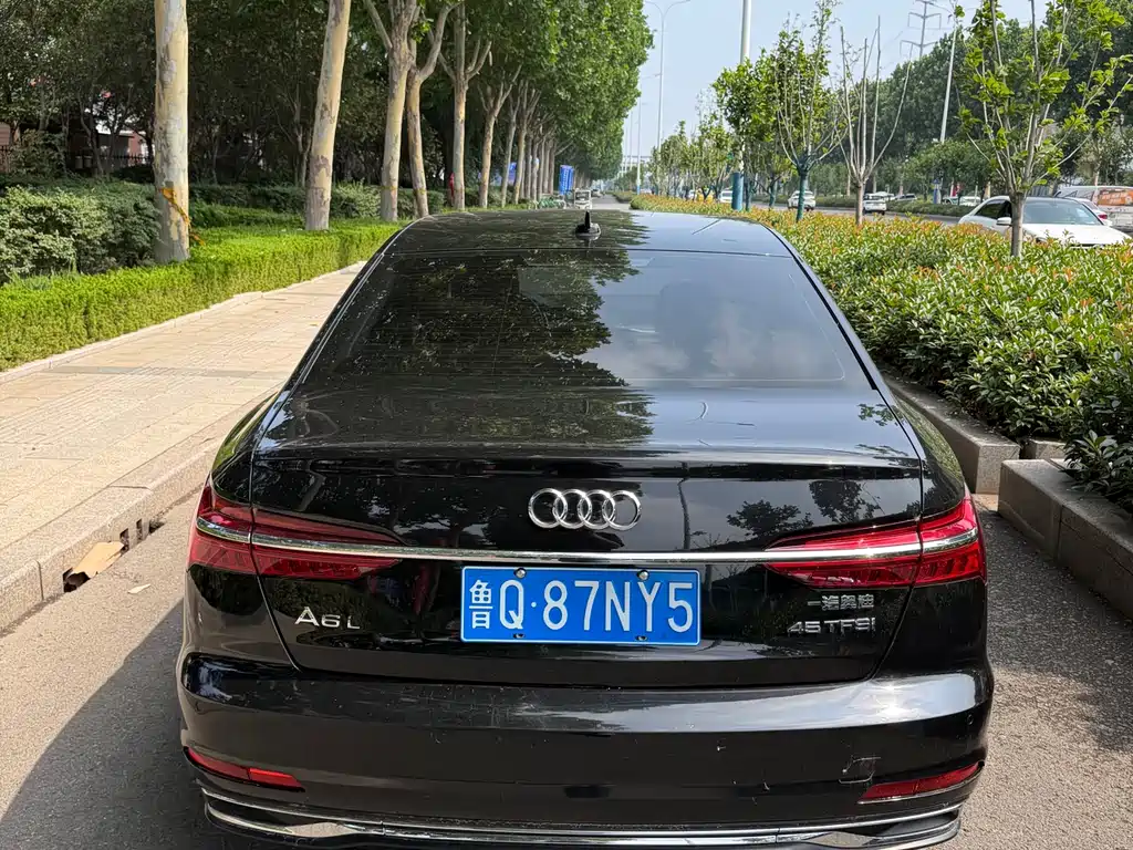 Audi A6L 2023 — фото 11