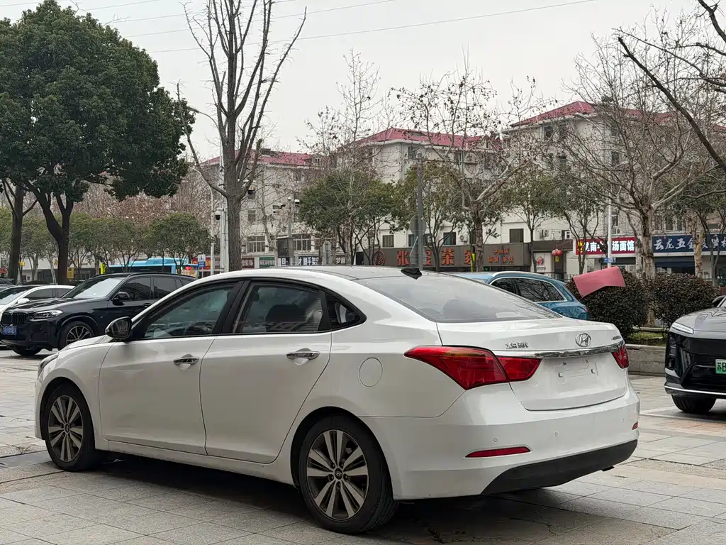 Hyundai Mistra 2014 — фото 3