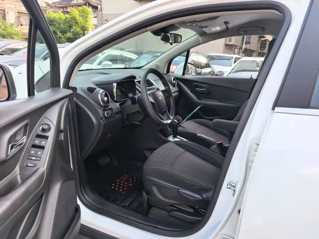 Chevrolet Trax 2014 — фото 16