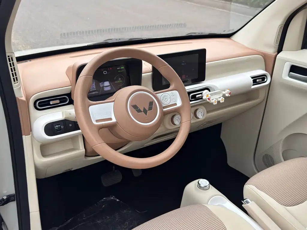 Wuling Hongguang MINIEV 2024