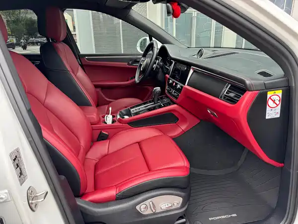 Porsche Macan 2022
