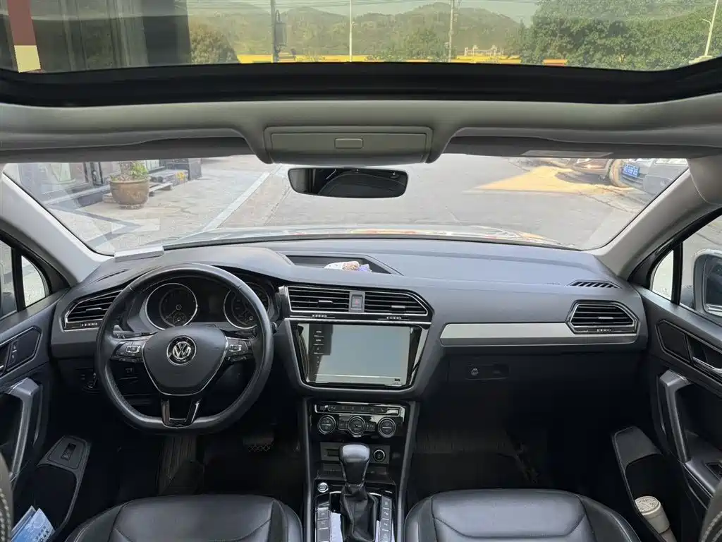 Volkswagen Tiguan L 2019 — фото 6