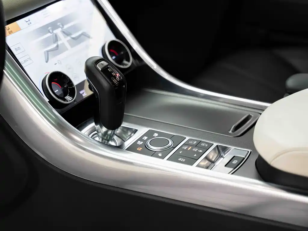 Land Rover Sport 2018 — фото 11