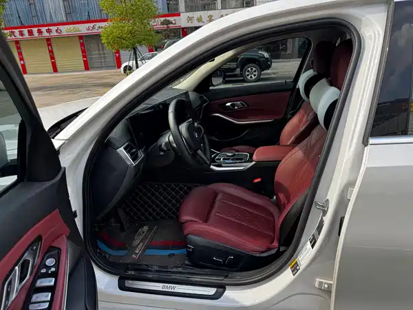 BMW i3 2024