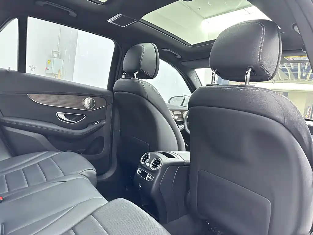 Mercedes-Benz GLC 2023 — фото 14